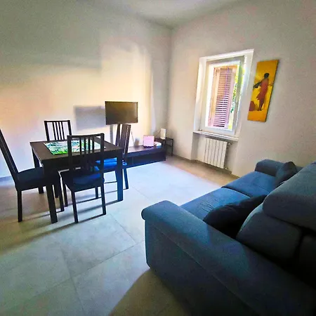 Modern And Quiet Rzym