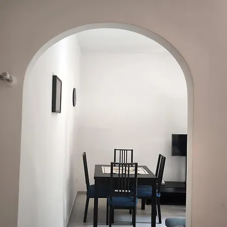 Modern And Quiet *