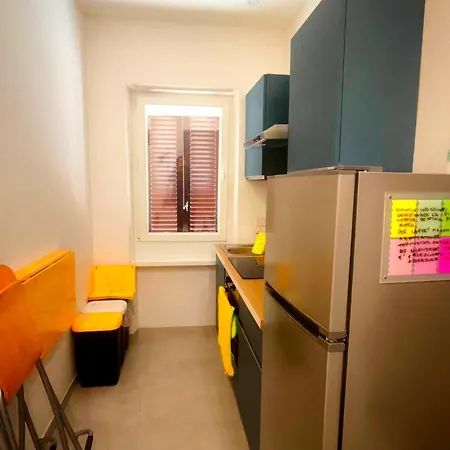 Modern And Quiet דירה *