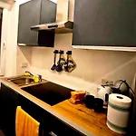 Modern And Quiet * Rom